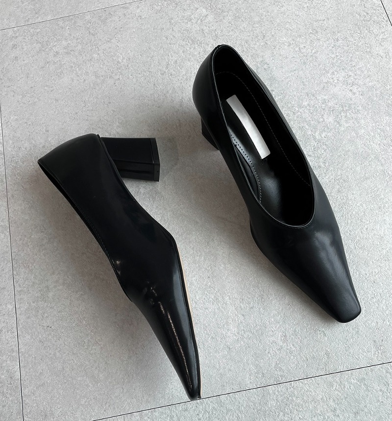 [주문기간을 확인해주세요.] Classic Black heel