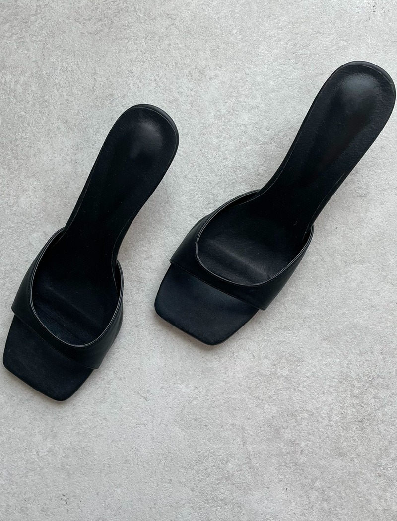 [주문기간을 확인해주세요.] Simple Black mules (5cm heel)